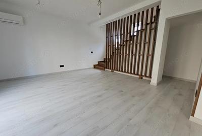 Casă cu 5 camere cu Teren 210 Mp în Șagului