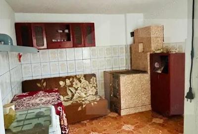 Casă cu 3 camere cu Teren 1900 Mp în Central - 5