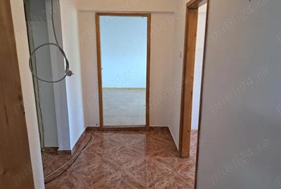 Apartament cu 2 camere decomandat în Piața Nouă