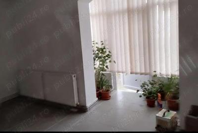 Spațiu comercial, de 84 mp, în Central - 2