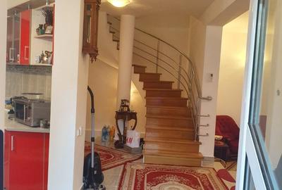 Casă 306 mp construiți, garaj, Zorilor – aproape de UMF, 250 mp utili Casă 306 mp construiți, garaj, Zorilor – aproape de UMF, 250 mp utili - 4