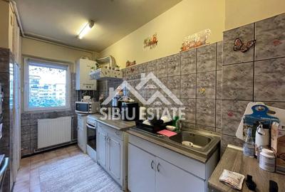 Apartament cu 3 camere semidecomandat, mobilat în Valea Aurie - 4