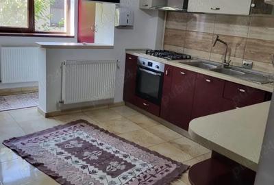Apartament cu 3 camere decomandat în Central - 2