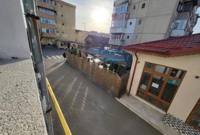 Vanzare apartament 2 camere, situat in Rovinari, strada Florilor - 7