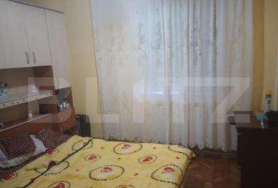 Apartament cu 3 camere semidecomandat în Rogerius