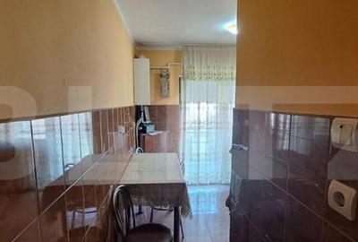 Apartament 2 camere , cu 2 balcoane ?i pivni?a , zona Micr - 14