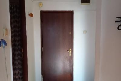 Garsonieră decomandată în Tei - 7