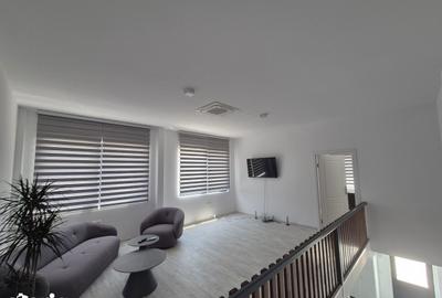 Spațiu comercial, de 596 mp, în Central - 4