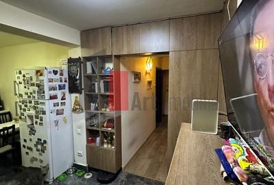 Apartament cu 3 camere decomandat în Rahova - 9