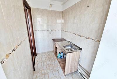 AZURA Imobiliare - Garsoniera Nemobilata Pitesti Craiovei Central - 3