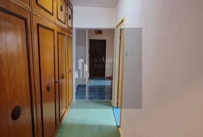 Apartament cu 3 camere decomandat, mobilat în Vitan - 1