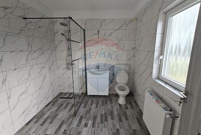 Hala noua 555mp, curte betonata 1000mp, zona de est, de inchiriat - 18