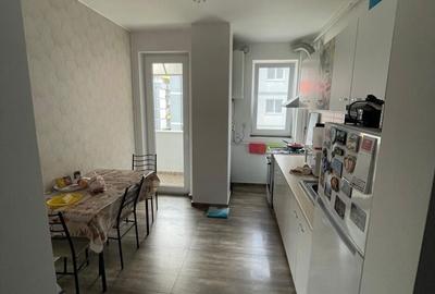 Apartament cu 2 camere decomandat în Lotrioara