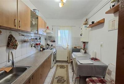 Apartament cu 3 camere decomandat, mobilat în Central - 9