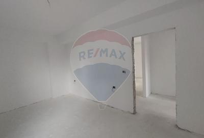 Apartament cu 3 camere ETAJ 2 - 4