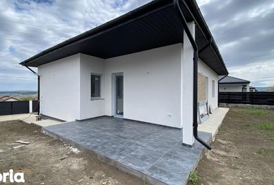 Casă cu 4 camere cu Teren 450 Mp în Miroslava