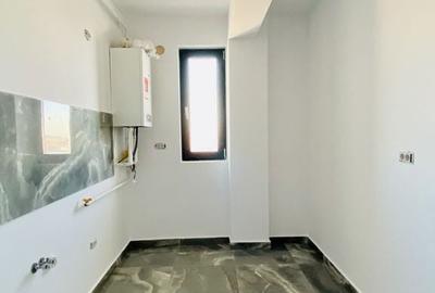 Apartament cu 6 camere decomandat în Hlincea - 3