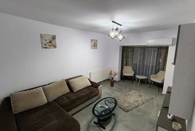 Apartament cu 2 camere decomandat, mobilat în Central