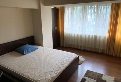 Apartament cu 3 camere decomandat în Central - 1