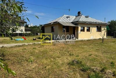 Casa parter (caramida) cu anexa (BCA) pe un teren 1180 mp, sat Strugari, jud Bac - 1