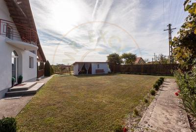 Casa cu teren generos si gradina spectaculoasa – Comuna Cuca, Arges! - 18