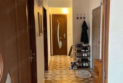 Apartament de vanzare - 1