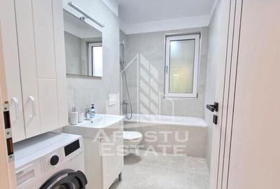 Apartament cu 3 camere decomandat în Lipovei