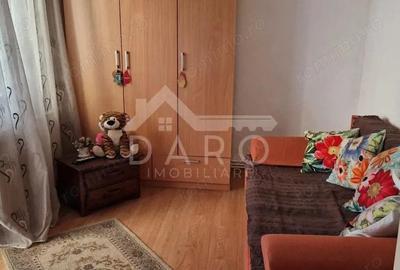 Vand apartament cu 3 camere, confort 1, - 1