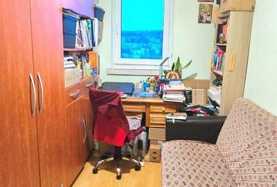 Apartament cu 3 camere decomandat în Alexandru cel Bun