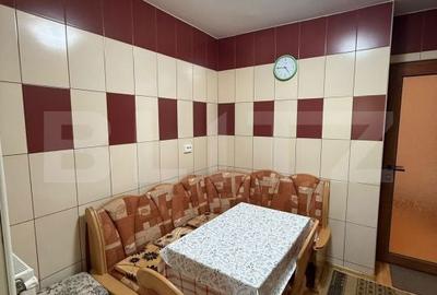 Apartament cu 3 camere decomandat în Piața Centrală - 12