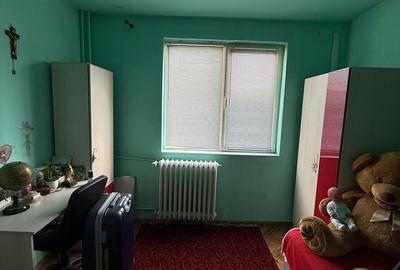 Apartament cu 3 camere decomandat în Girocului - 14