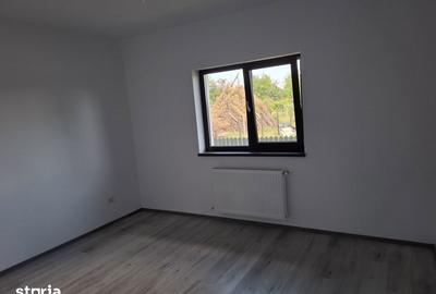 Casă cu 4 camere cu Teren 380 Mp în Hemeiuș - 4