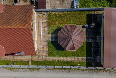 Casă cu 10 camere cu Teren 1074 Mp în Moieciu de Jos - 14