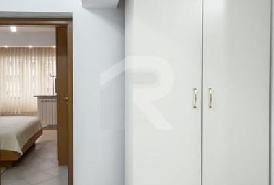 Vanzare apartament 3 camere – Ultracentral, Bloc Scala, Bd. Magheru - 14