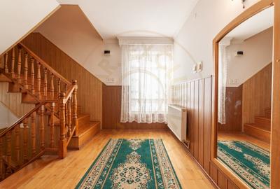 Casă individuală cu 10 camere cu Canalizare în Exercițiu - 11