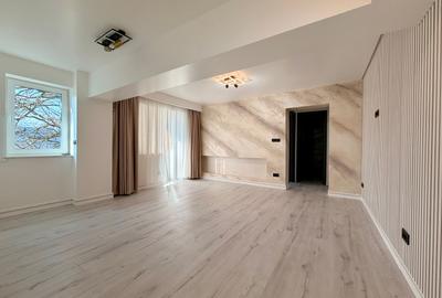 Apartament cu 3 camere semidecomandat în Herăstrău
