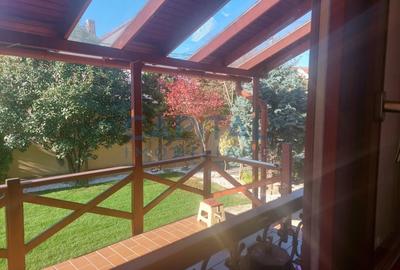 Casa, singur in curte, cu acces auto, ultracentral, Oradea, comision 0% - 4