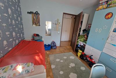 Apartament cu 4 camere decomandat în Calea București - 4