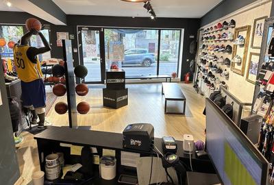 Spațiu comercial, de 180 mp, în Ștefan cel Mare