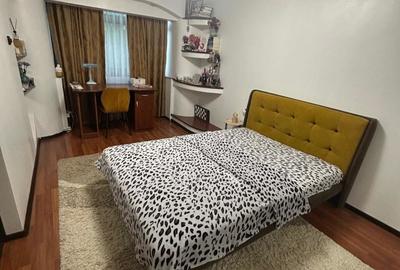 Apartament cu 4 camere în Central