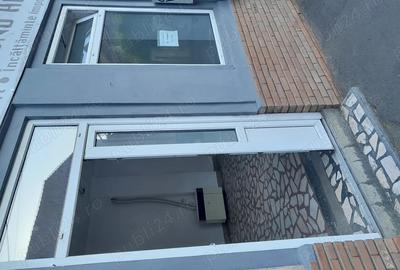 Spațiu comercial, de 20 mp, în Central - 6