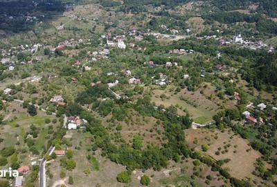 Teren de 6115 mp, în Șișești - 2