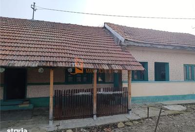 Casă cu 5 camere semidecomandat cu Teren 2400 Mp în Ulmeni - 7