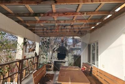Casă cu 5 camere cu Teren 435 Mp în Cantacuzino - 5