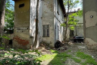 Casă individuală cu 17 camere cu Canalizare în Universitate - 5