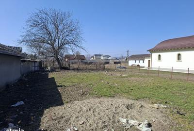 Teren de 1200 mp, în Săucești - 2