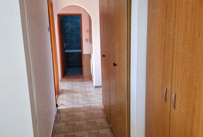 Apartament cu 3 camere decomandat în Micro 12 - 6