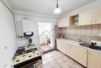 Apartament cu 3 camere decomandat în Nicolina - 5