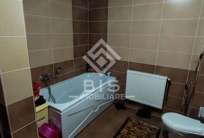 Apartament cu 3 camere decomandat în Central - 10