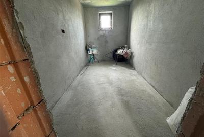 Casă individuală cu 6 camere cu Canalizare în Aradul Nou - 14